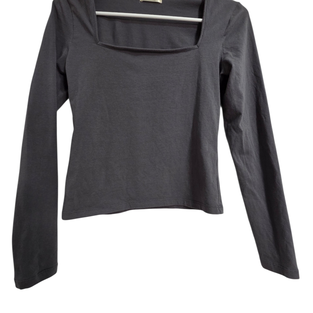 Frankie & Sky Long Sleeve Square Neck Top – Chic & Minimal ✨